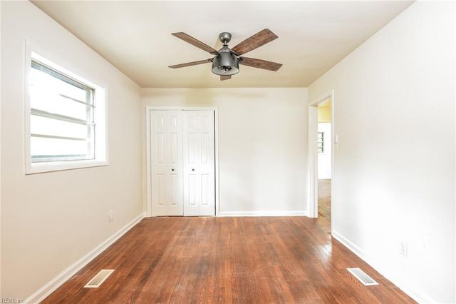 225 Thomas Nelson LN, Williamsburg, VA 23185