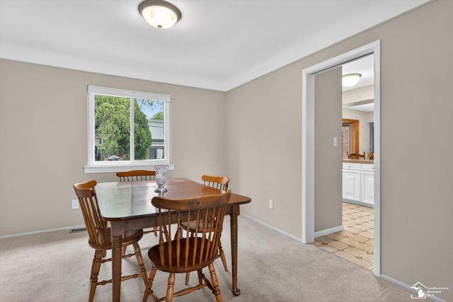2105 Vernon Court, Trenton, MI 48183