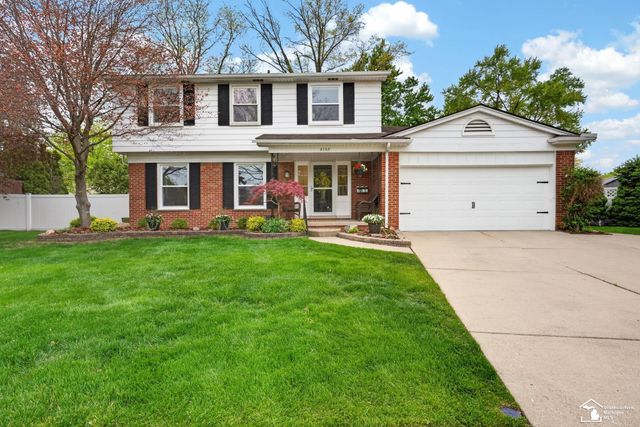 2105 Vernon Court, Trenton, MI 48183
