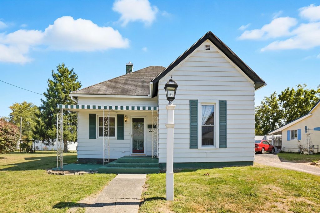 231 W Elm Street, Washington Court House, OH 43160