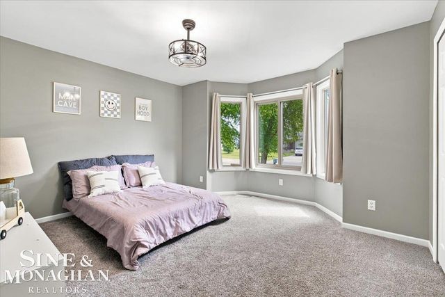 574 Kelli Avenue, Marysville, MI 48040