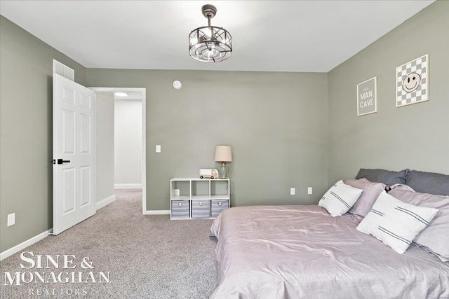 574 Kelli Avenue, Marysville, MI 48040