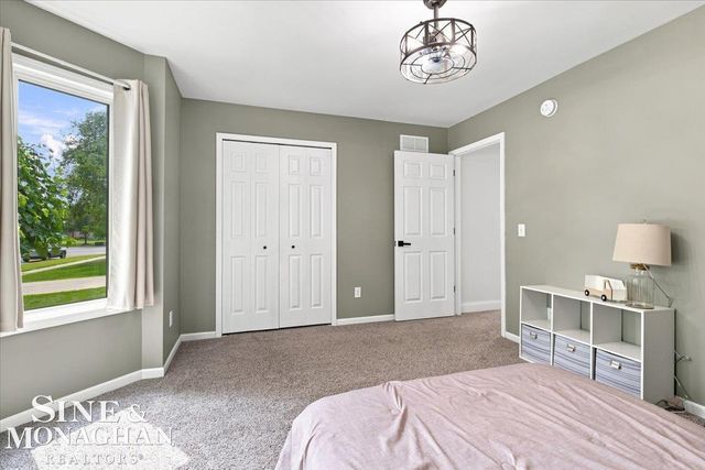 574 Kelli Avenue, Marysville, MI 48040