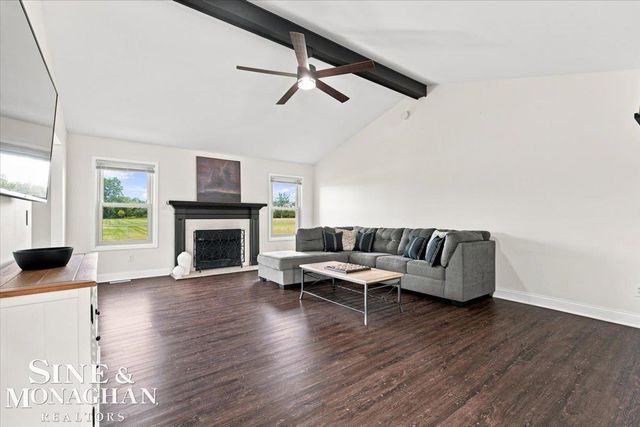 574 Kelli Avenue, Marysville, MI 48040
