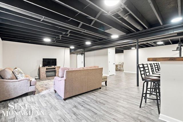 574 Kelli Avenue, Marysville, MI 48040