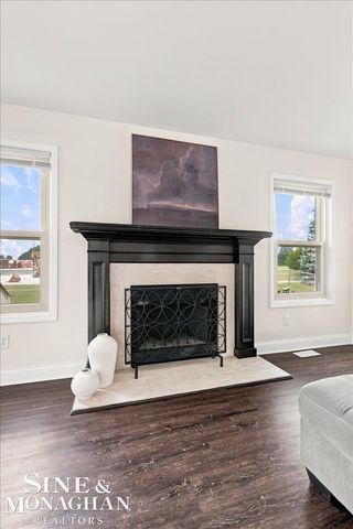 574 Kelli Avenue, Marysville, MI 48040