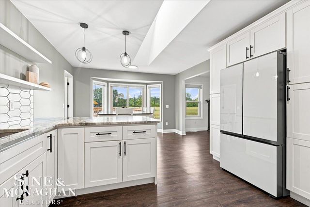 574 Kelli Avenue, Marysville, MI 48040