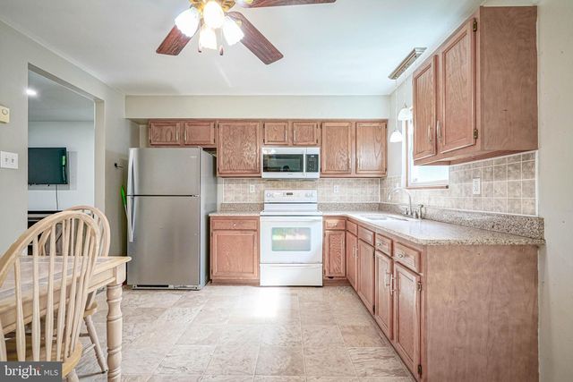 226 VINEYARD RD, Atco, NJ 08004