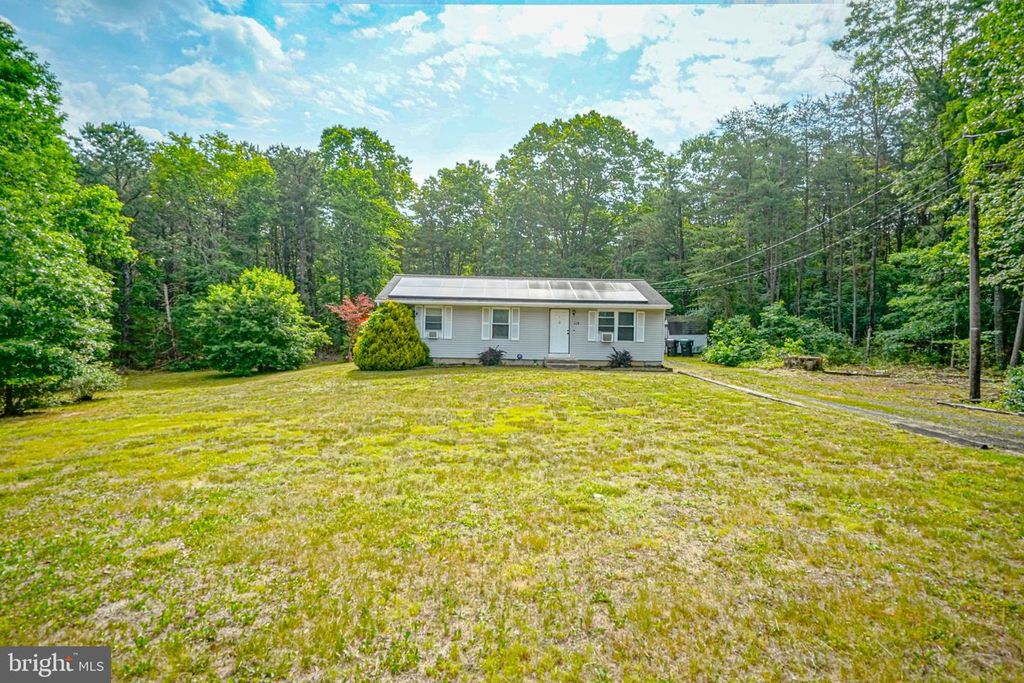 226 VINEYARD RD, Atco, NJ 08004