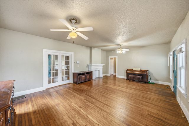 1808 W Easton Court, Tulsa, OK 74127