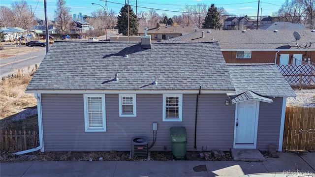 6090 W 10th Avenue, Lakewood, CO 80214