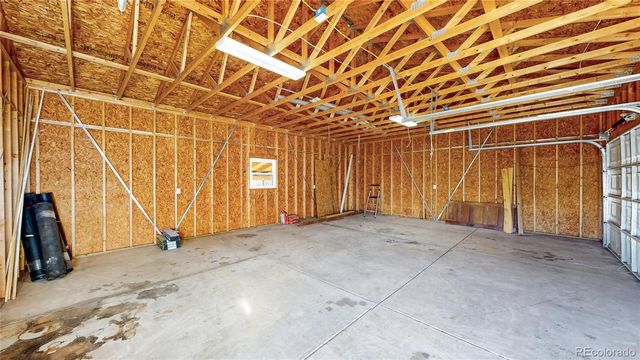 6090 W 10th Avenue, Lakewood, CO 80214