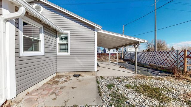 6090 W 10th Avenue, Lakewood, CO 80214