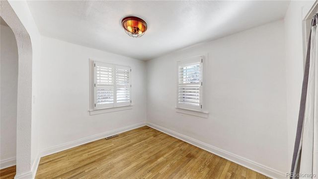 6090 W 10th Avenue, Lakewood, CO 80214