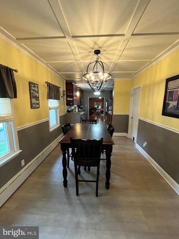 346 ALBANY AVE, Barrington, NJ 08007