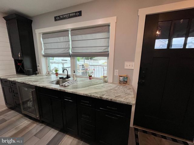 346 ALBANY AVE, Barrington, NJ 08007