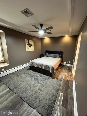 346 ALBANY AVE, Barrington, NJ 08007