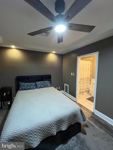 346 ALBANY AVE, Barrington, NJ 08007