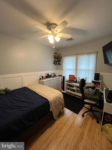 346 ALBANY AVE, Barrington, NJ 08007