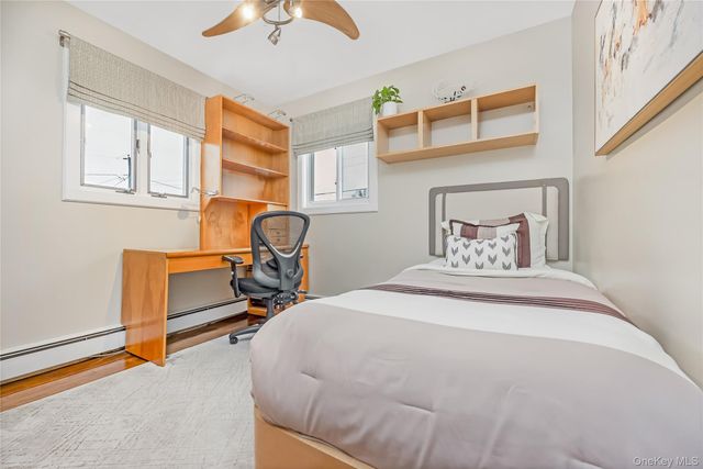 30 Crestwood Boulevard, Farmingdale, NY 11735