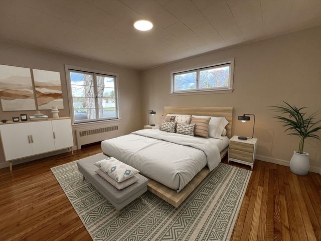 55 Parkerview St, Springfield, MA 01129