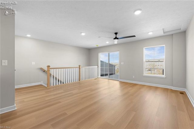 453 Harbor Lane, Lorain, OH 44052