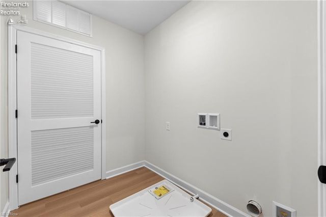 453 Harbor Lane, Lorain, OH 44052