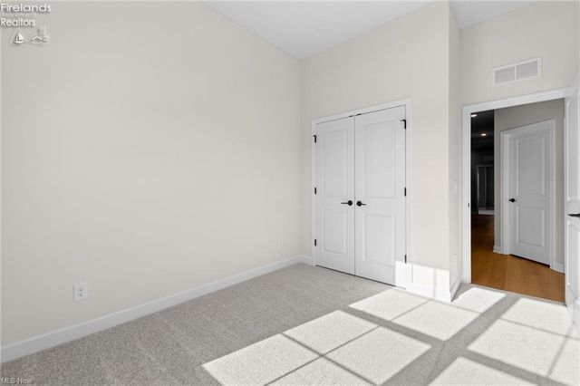 453 Harbor Lane, Lorain, OH 44052