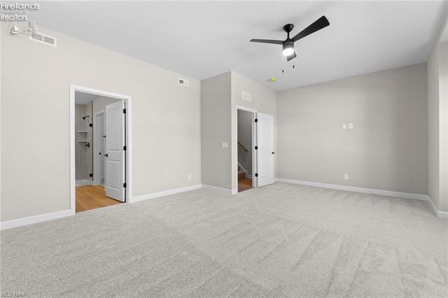 453 Harbor Lane, Lorain, OH 44052