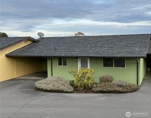 1301 S Third Avenue #5B, Sequim, WA 98382