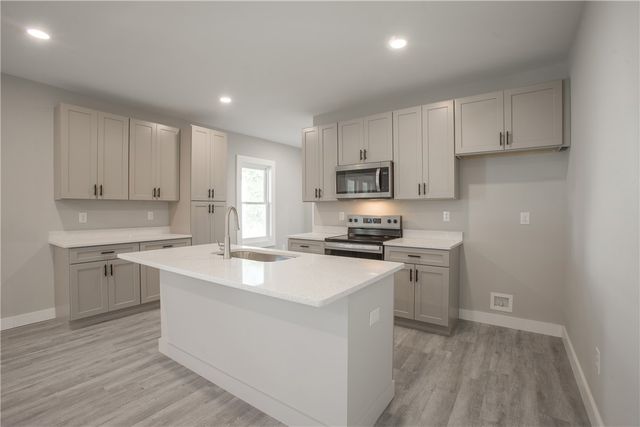 929 E Whitner Street, Anderson, SC 29624
