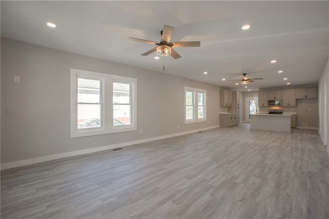 929 E Whitner Street, Anderson, SC 29624