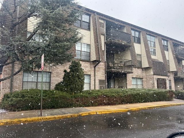 660 N Broad St 1C, Elizabeth City, NJ 07208