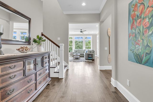 2072 Amenity Park Drive, Mount Pleasant, SC 29466