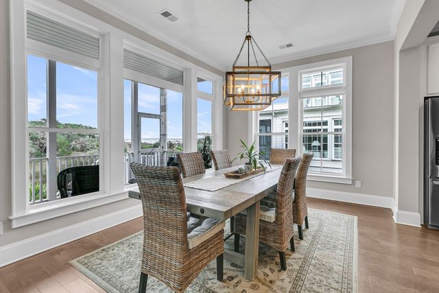 2072 Amenity Park Drive, Mount Pleasant, SC 29466