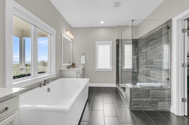 2072 Amenity Park Drive, Mount Pleasant, SC 29466