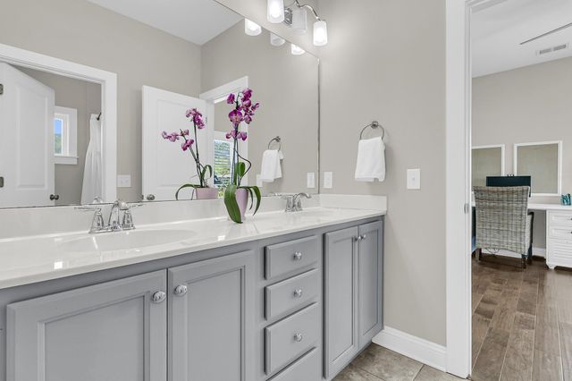 2072 Amenity Park Drive, Mount Pleasant, SC 29466
