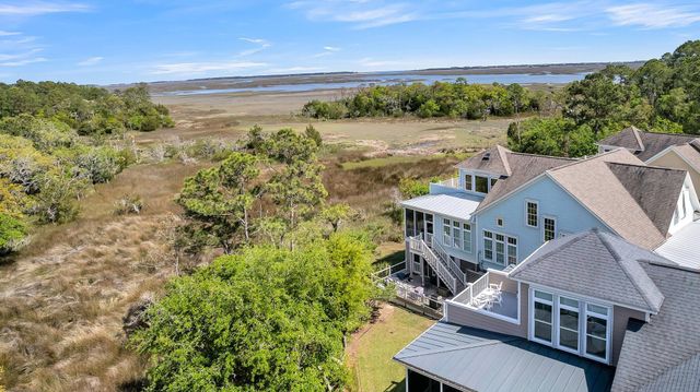 2072 Amenity Park Drive, Mount Pleasant, SC 29466