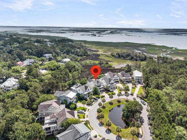 2072 Amenity Park Drive, Mount Pleasant, SC 29466