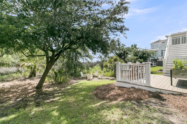 2072 Amenity Park Drive, Mount Pleasant, SC 29466