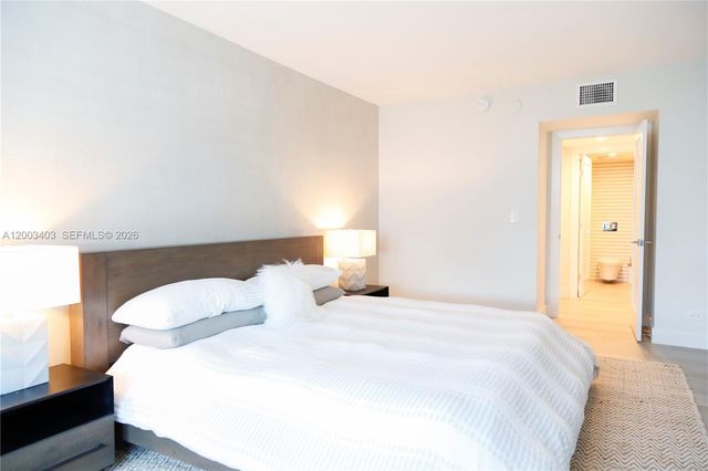 2301 Collins Ave 334, Miami Beach, FL 33139