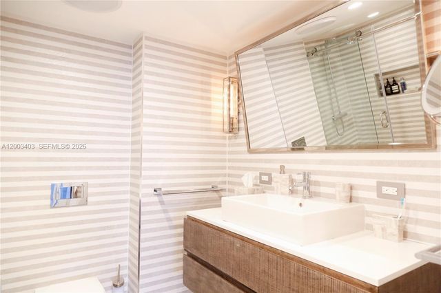 2301 Collins Ave 334, Miami Beach, FL 33139