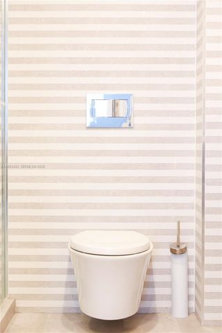 2301 Collins Ave 334, Miami Beach, FL 33139