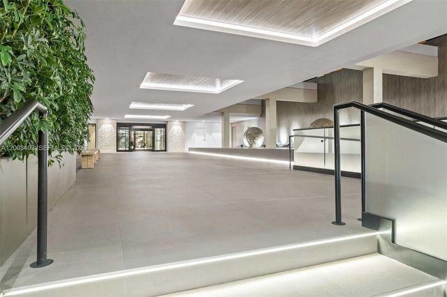 2301 Collins Ave 334, Miami Beach, FL 33139