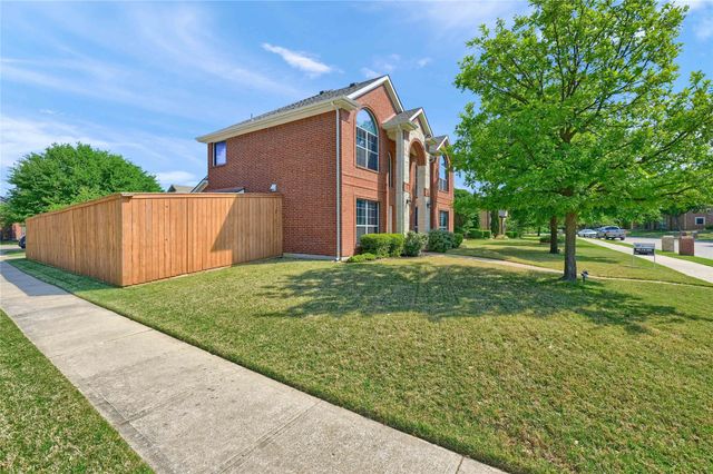 12705 Swan Lake Drive, Frisco, TX 75033