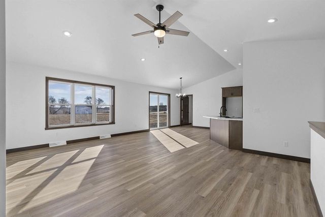 3752 WESTPOINT ROAD, Suamico, WI 54313