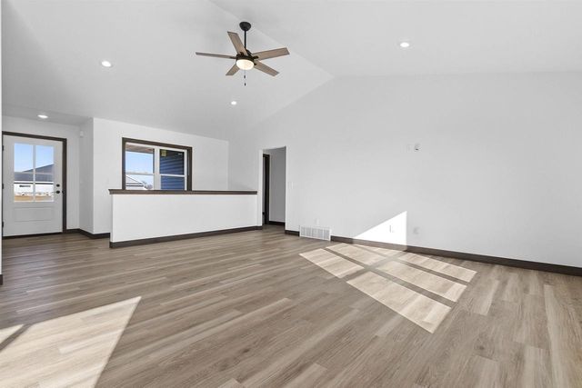 3752 WESTPOINT ROAD, Suamico, WI 54313