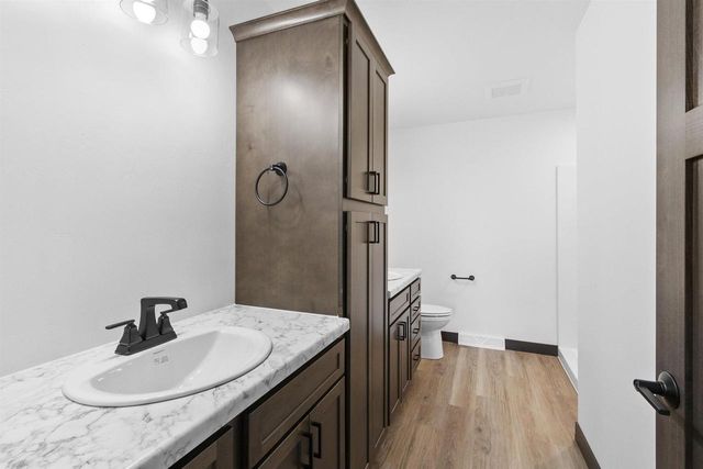 3752 WESTPOINT ROAD, Suamico, WI 54313