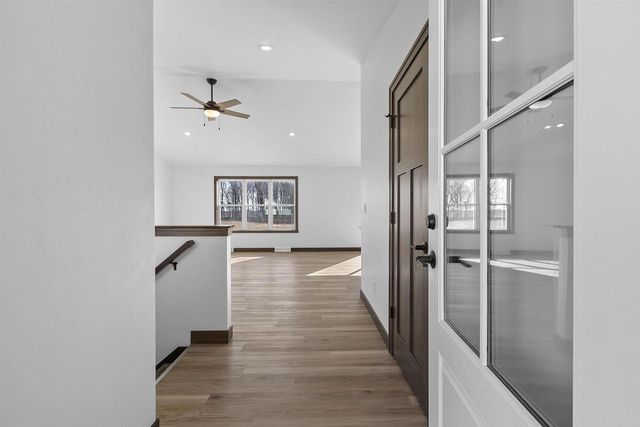 3752 WESTPOINT ROAD, Suamico, WI 54313