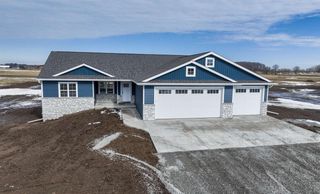 3752 WESTPOINT ROAD, Suamico, WI 54313